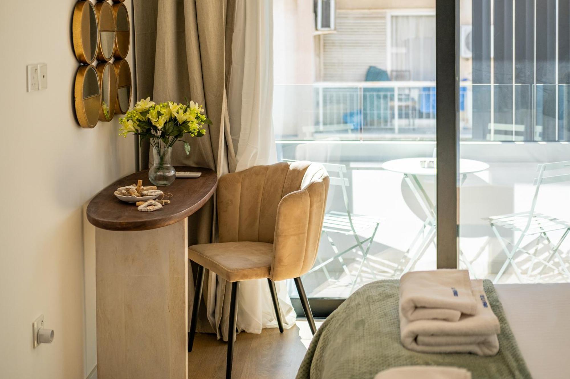 Lazuli Hermes Apartments Ларнака Екстер'єр фото